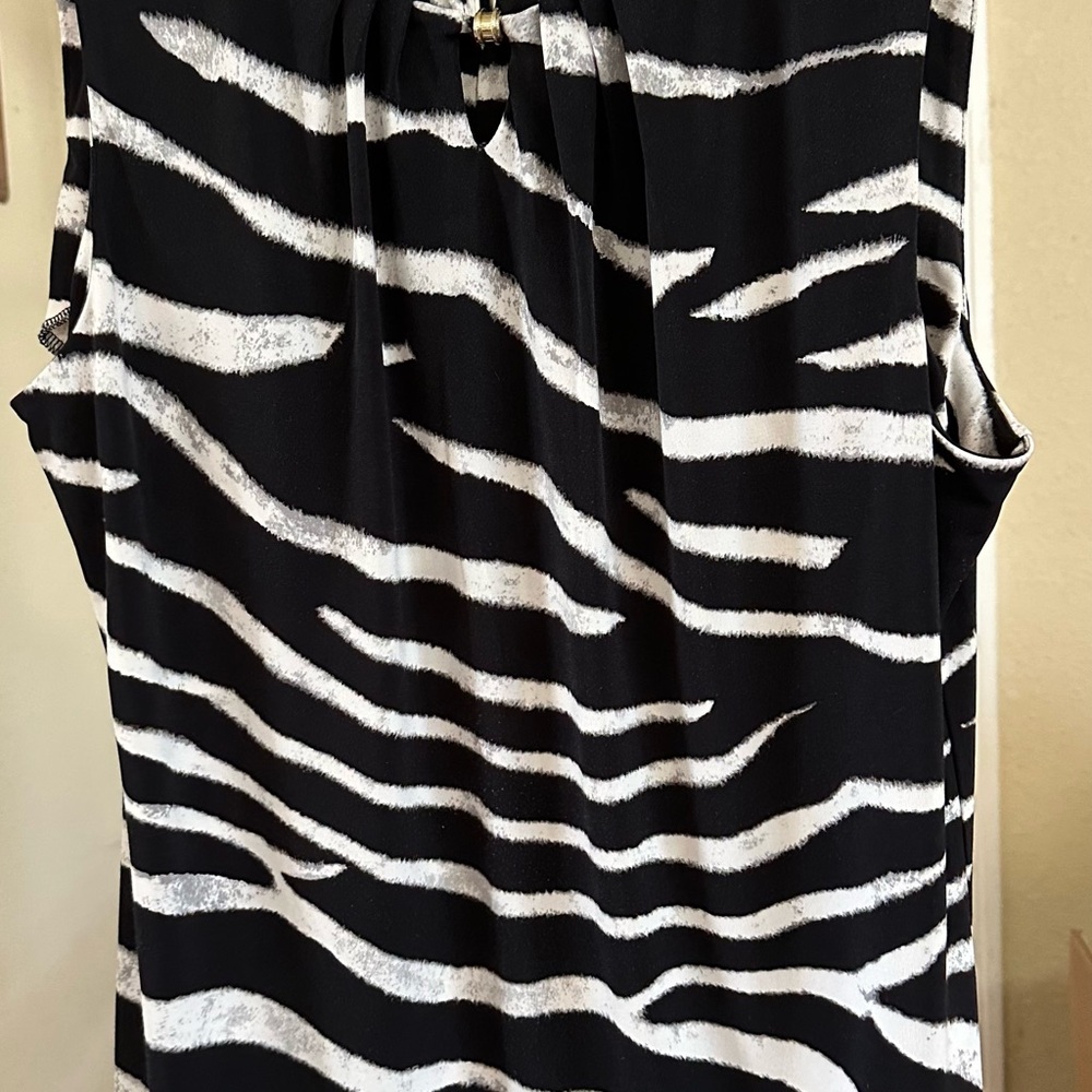 Black and White Zebra Print Women's Top